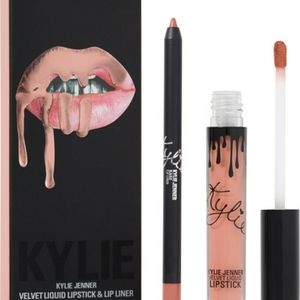 2x KYLIE COSMETICS VELET LIP KIT (BARE)